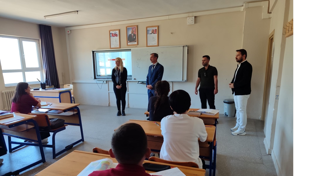 İlçe Milli Eğitim Müdürümüz Lokman SUBAŞI, Taşkesti Çok Programlı Anadolu Lisesini Ziyaret Etti.